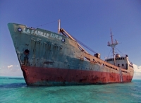 海上幽灵 全球被困大海的12艘最著名船只