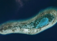 越南在南沙群岛日积礁开挖新航道 修建礁堡灯塔