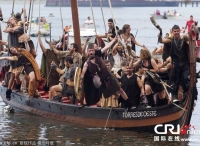 西班牙民众庆祝“维京海盗节” 重现入侵场景(图)