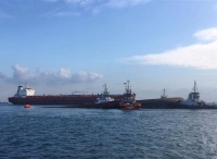 新加坡翻船事件已致两人遇难 包括1名中国籍船员
