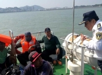 台湾籍渔业船舶搁浅9人遇险 漳州海事快速救援