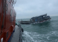 北海救助基地成功救助遇险渔船及10名渔民