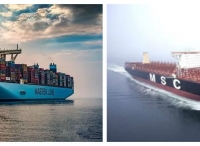 百年一遇!世界最大的两艘集装箱船在海上擦肩而过!