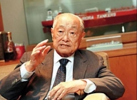 最后一位香港船王，万邦前主席曹文锦先生去世