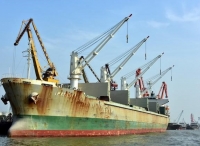 涉及港口航运全产业链 长江经济带整治船舶和港口污染