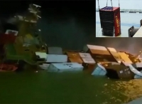 一集装箱船倾覆，137个集装箱落水！
