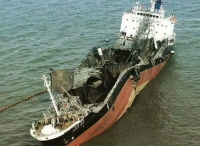 韩国油轮发生爆炸 5人死亡6人失踪